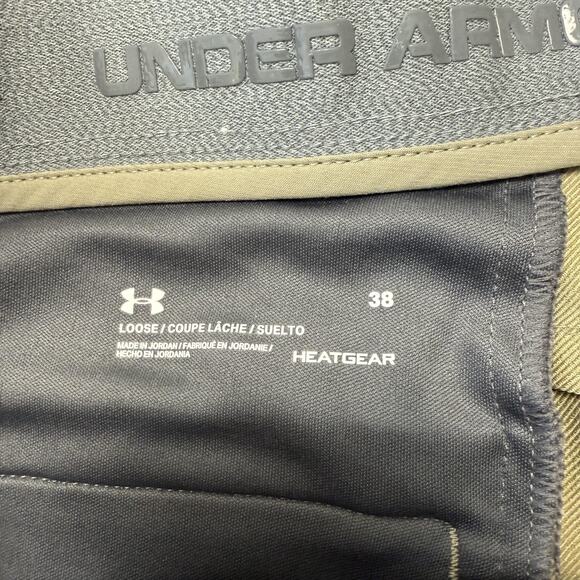 Under Armour Shorts Mens 38 Khaki Beige HeatGear Loose Fit Athletic Golf Nylon - Picture 3 of 8